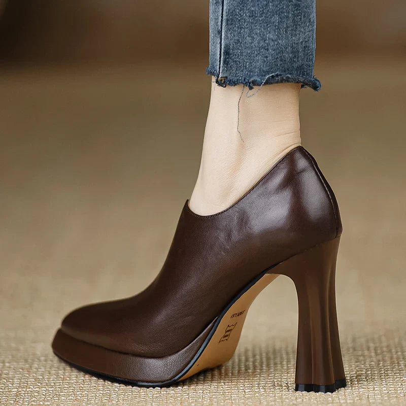 Veronica | Classic Stylish Booties